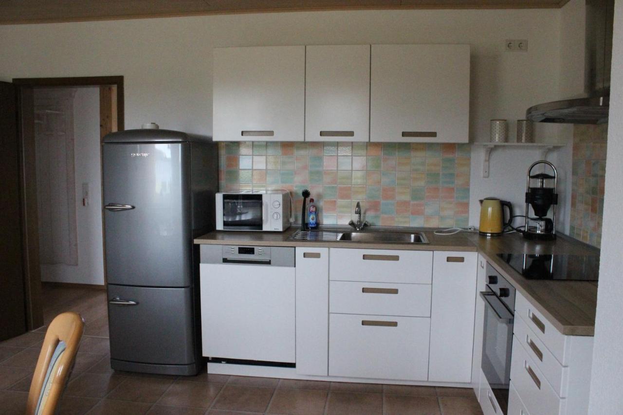 Ferienwohnung Landsburgblick Neuental Bagian luar foto